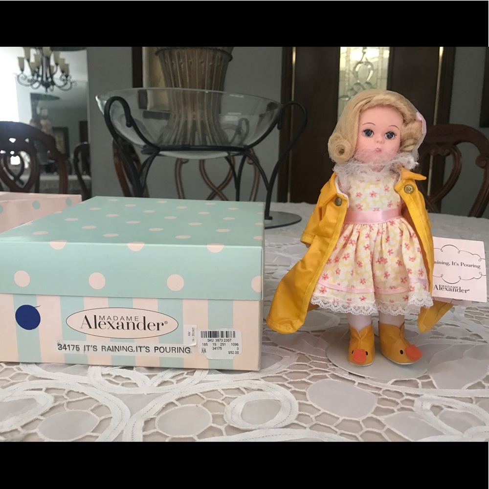 It's Raining, It's Pouring Madame Alexander Doll
